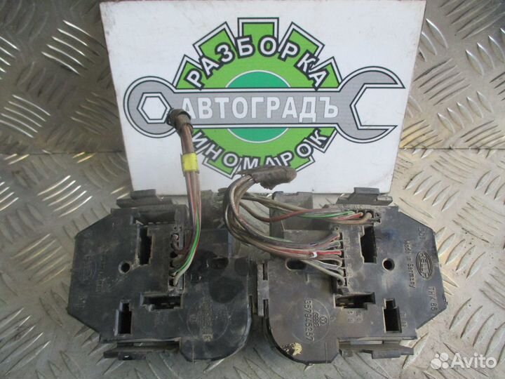 Плата заднего правого фонаря VW Passat B3 седан