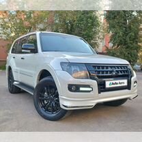 Mitsubishi Pajero 3.8 AT, 2019, 21 000 км, с пробегом, цена 4 150 000 руб.