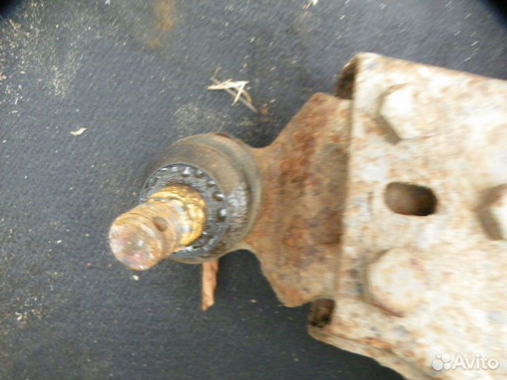 Рычаг передний нижний левый Kia Sorento I (2002—20