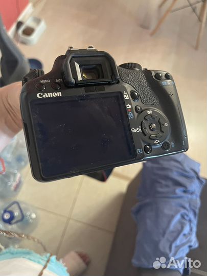 Зеркальный фотоаппарат Canon ds126231