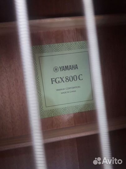 Электроакустическая гитара Yamaha FGX800C Массив