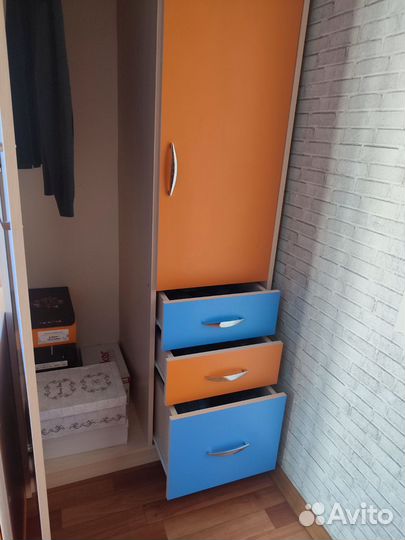 Детская стенка (уголок)