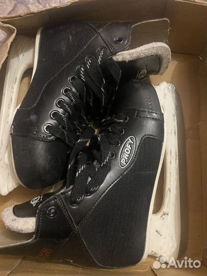 Коньки хоккейные