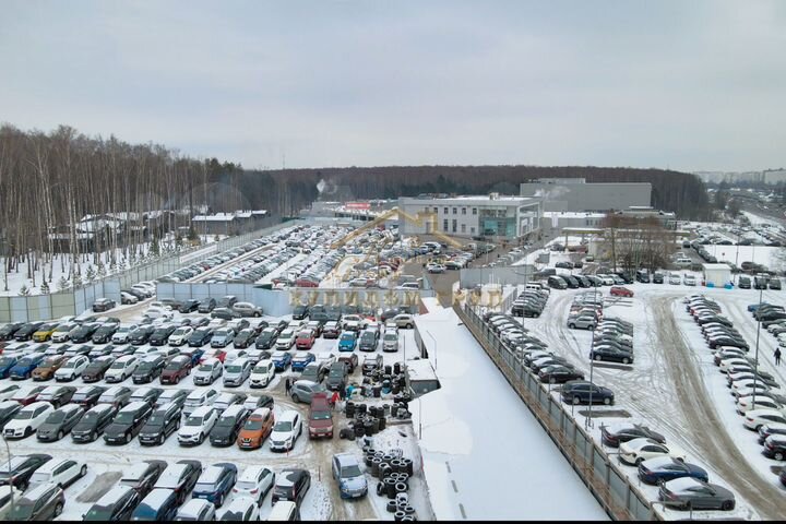 Здание-комплекс В москве С действующим автобизнесо