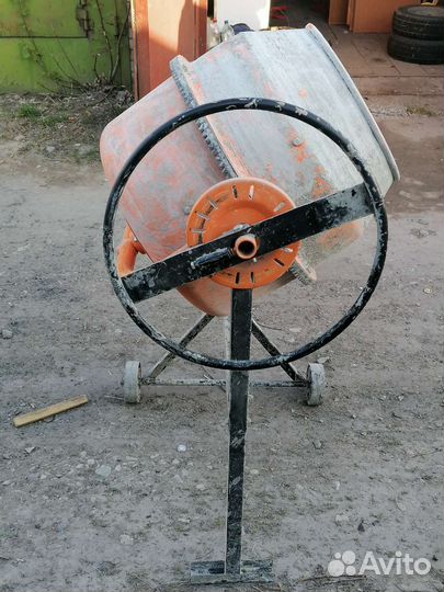 Сдам в Аренду бетономешалку