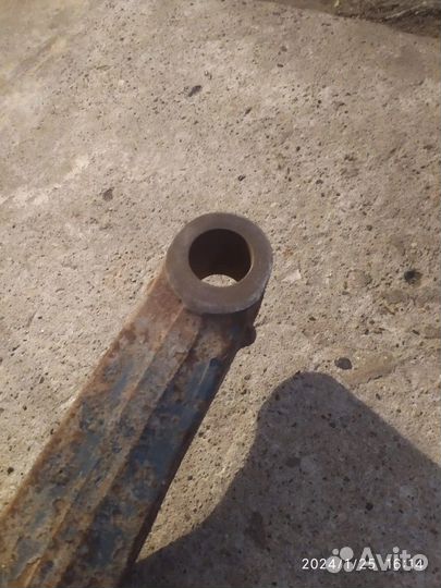 Передняя балка на mercedes-actros 4141