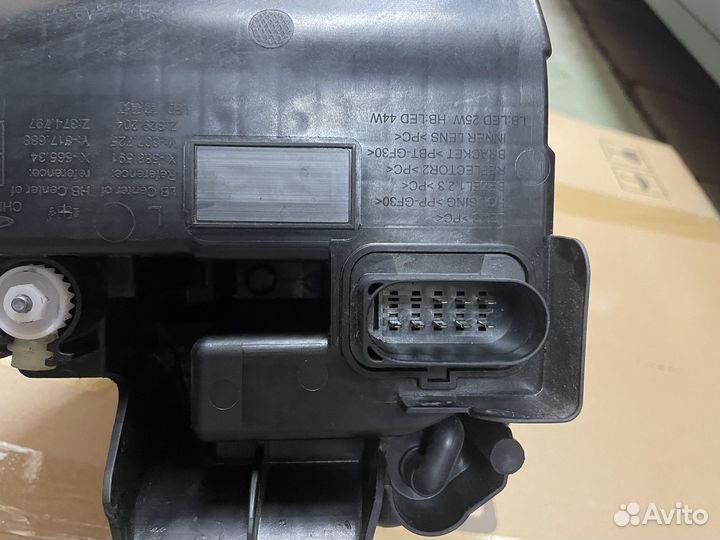 Фара левая Omoda C5 диодная