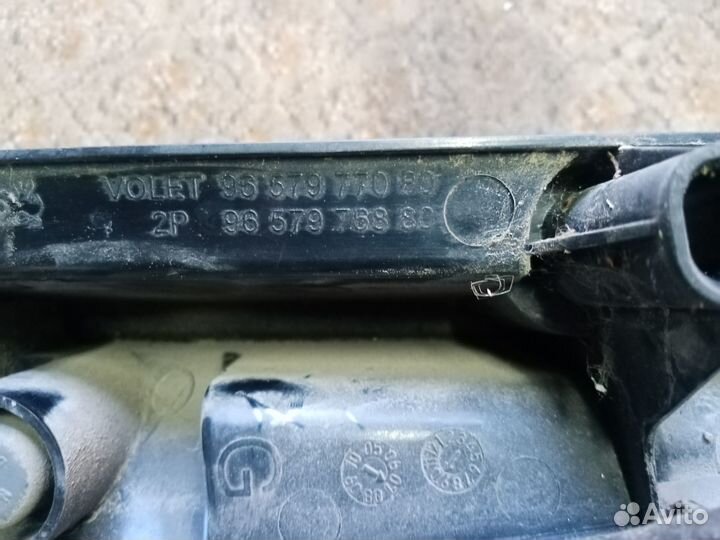 Фонарь задний правый на Ситроен Берлинго 08г