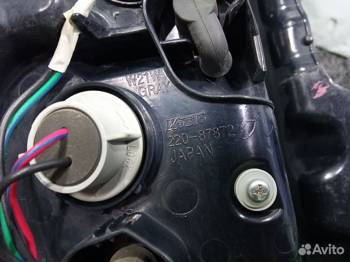 Стоп-сигнал задний правый Mitsubishi pajero IV