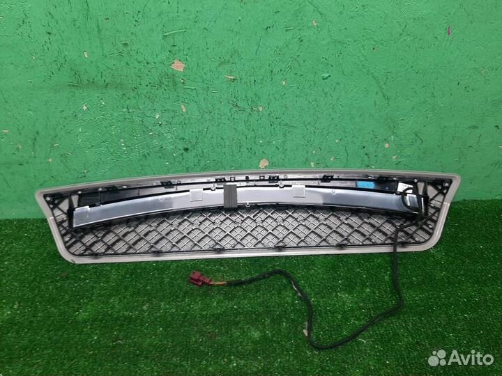 Фонарь задний (стоп-сигнал) Mercedes Benz E-class