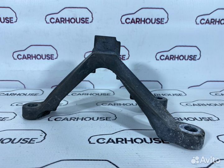 Кронштейн кпп Ford Focus 2 1.6 2007