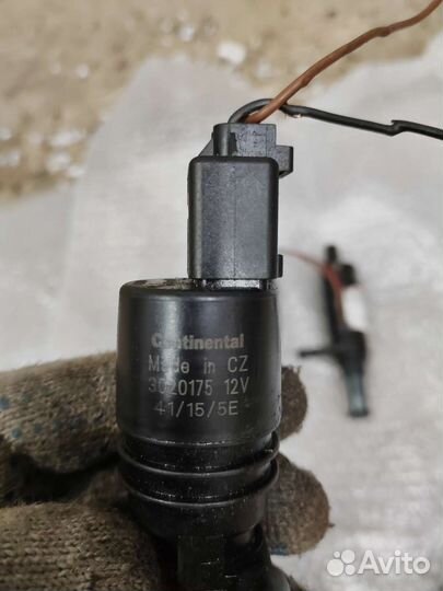 Моторчик омывателя BMW x3 e83