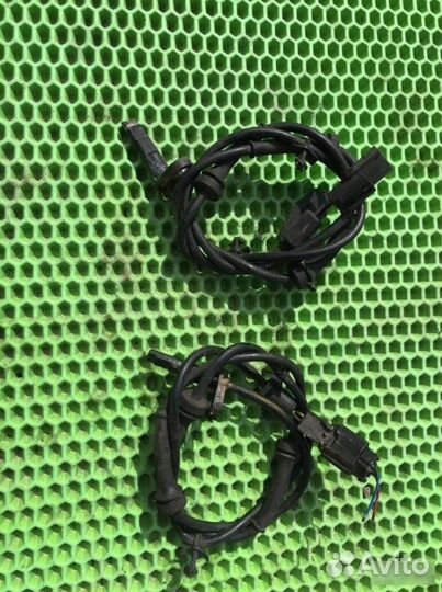 Датчик ABS задний Nissan Teana