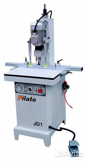 Сверлильно-присадочный станок для фасадов мебели