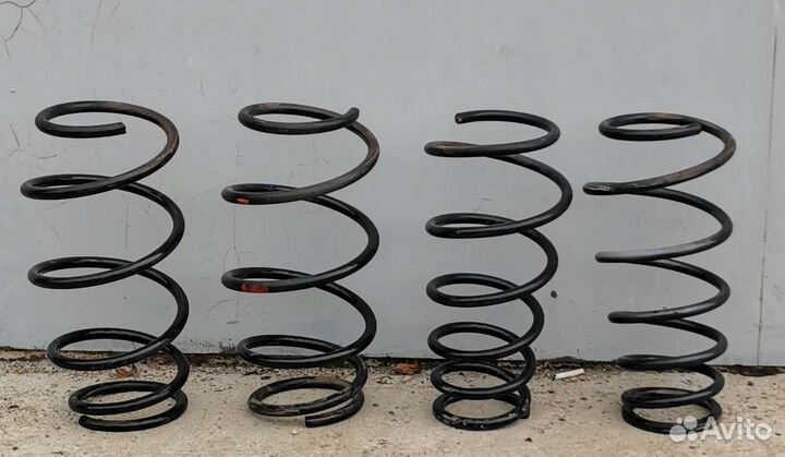 Продам пружины (4 шт) для Toyota Camry acv30 2004
