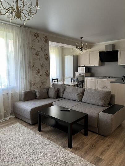 2-к. квартира, 70 м², 1/3 эт.