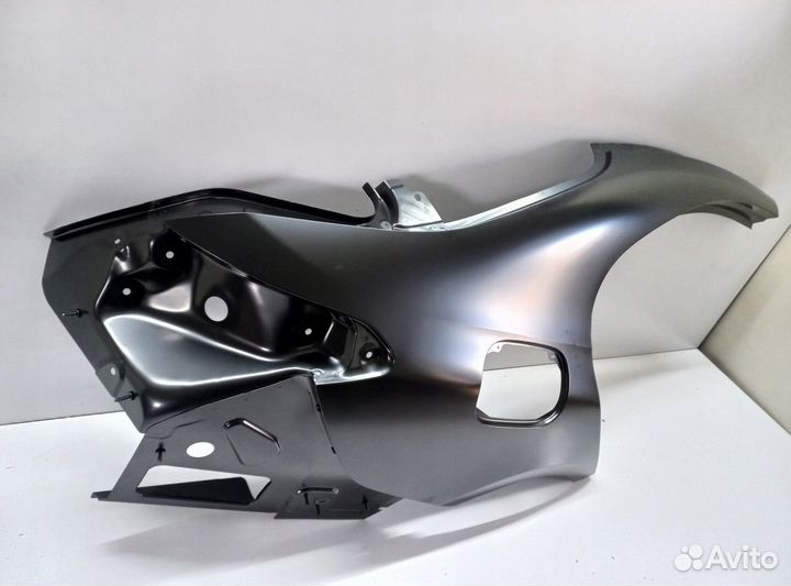 Mercedes C W206 крыло заднее правое