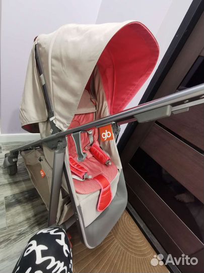 Прогулочная коляска gb