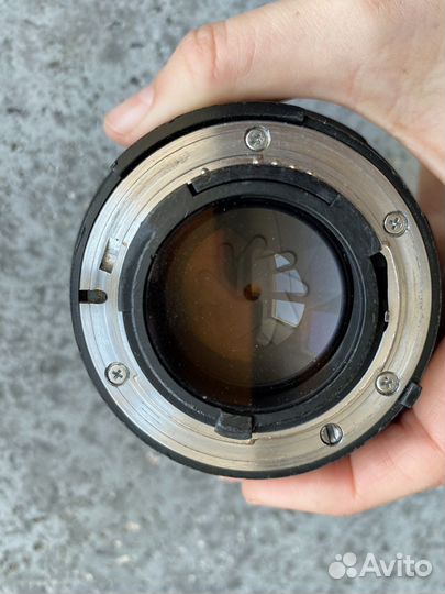 Объектив Nikkor 85мм f1.4D