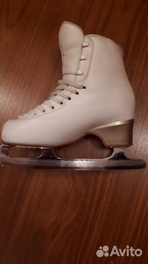 Коньки фигурные профессиональные