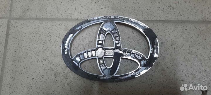 Эмблема Toyota Camry XV40/2010