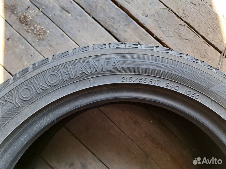 Yokohama Ice Guard Studless IG50 215/55 R17