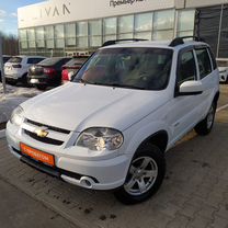 Chevrolet Niva 1.7 MT, 2017, 116 936 км, с пробегом, цена 750 000 руб.