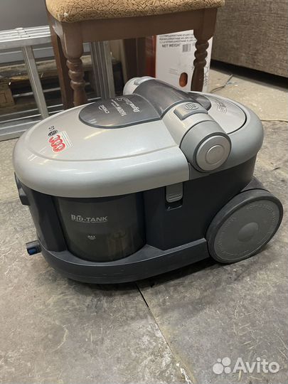 Пылесос моющий LG