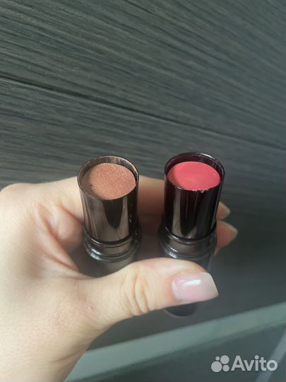 Chanel румяна стик тестер