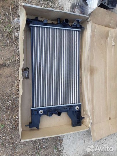 Радиатор охлождения Опель Астра J GTC