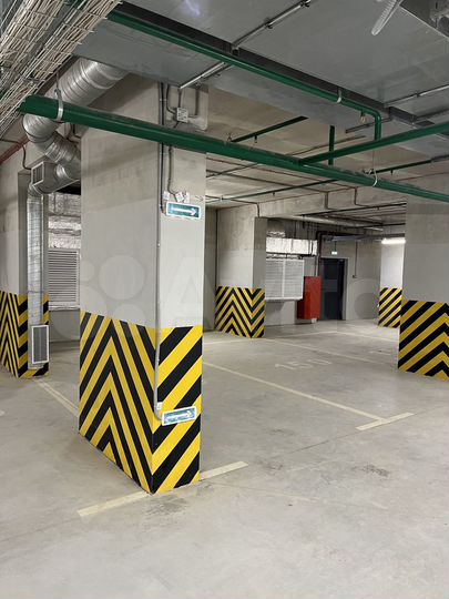 Машиноместо, 13 м²