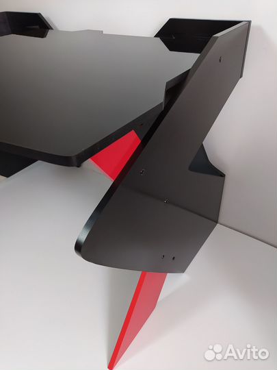 Компьютерный стол Геймерский