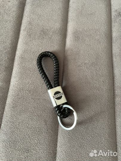 Брелок на ключи