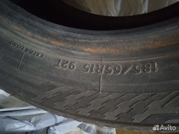 Yokohama 104ZR 2.25/4.5 R15 19B