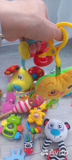 Игрушки для малышей,погремушки, грызунки пакетом