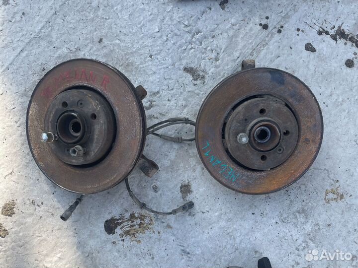 Поворотный кулак левый рено меган 1