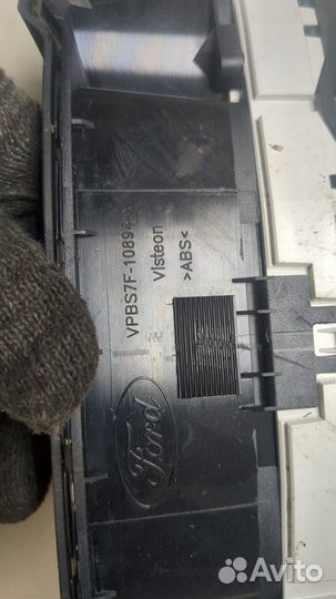 Щиток приборов Ford Mondeo 4, 2011