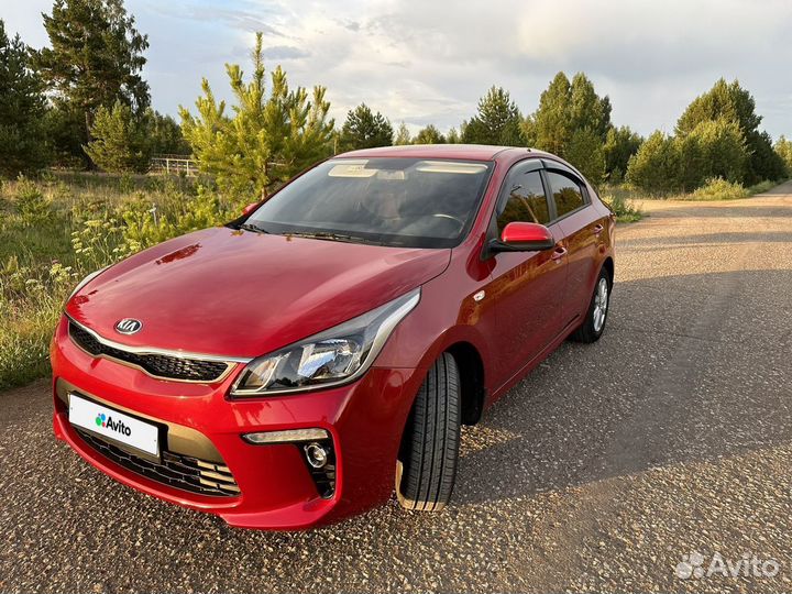 Kia Rio Red хамелеон