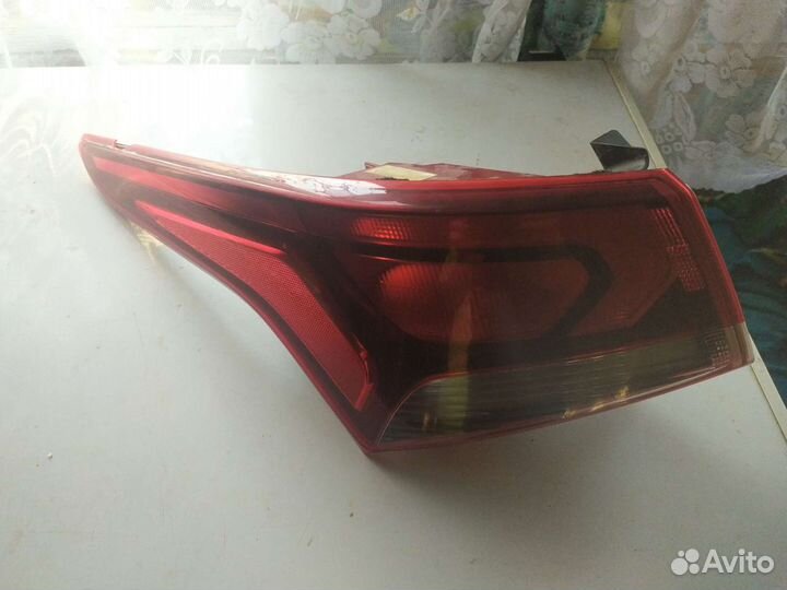 Задняя левая фара наружная солярис 2017