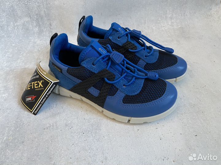Новые кожаные кроссовки ecco gore-tex 27