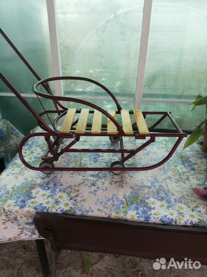 Детские санки с колесами