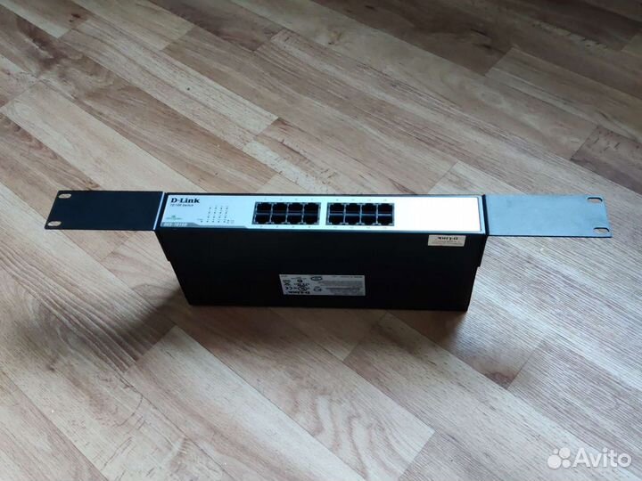 Коммутатор D-Link DES-1016D