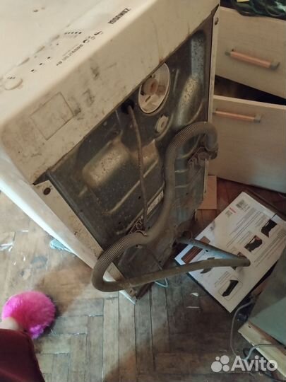 Машинка стиральная zanussi не работает