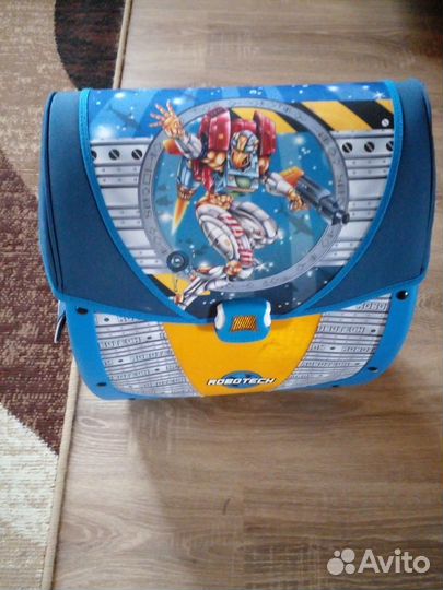 Ранец школьный новый