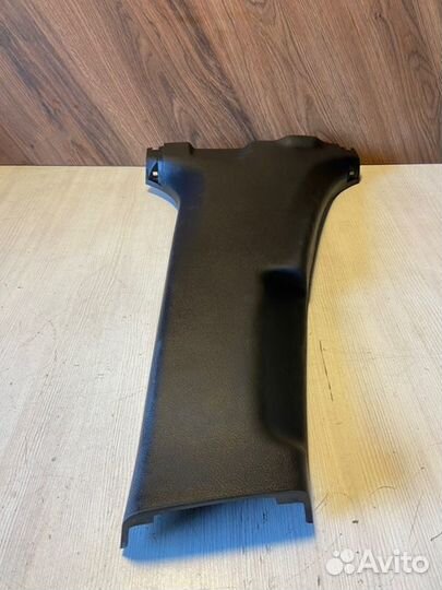 Накладка стойки правая Toyota Corolla 180 1zrfe