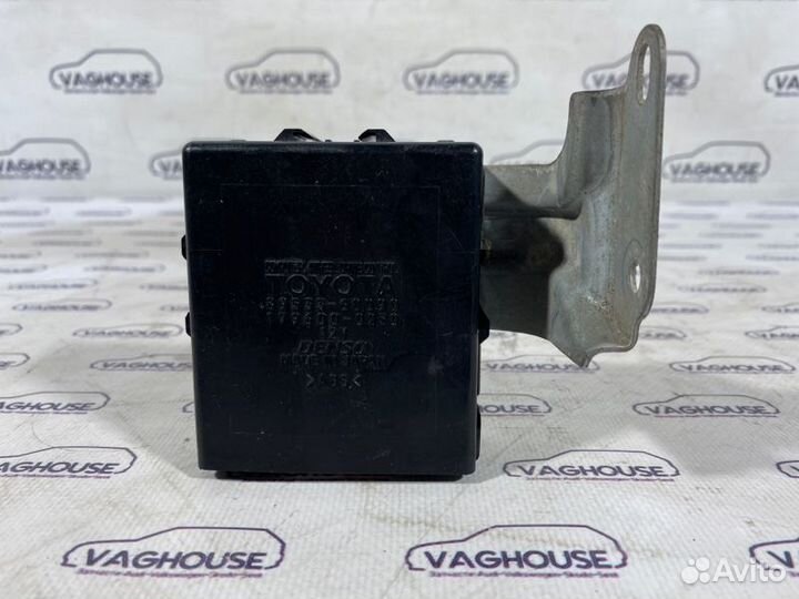 Блок электронный Toyota Land Cruiser 100 4.2 1HD