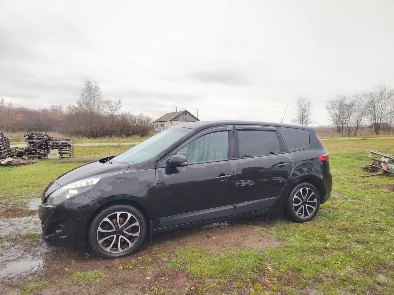 Renault Grand Scenic: фото владельца