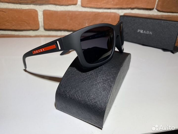Солнцезащитные мужские очки Prada (хит сезона )