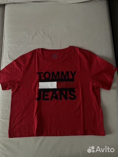 Футболки женские Tommy