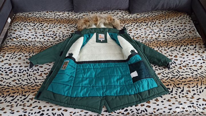 Зимняя куртка для девочки